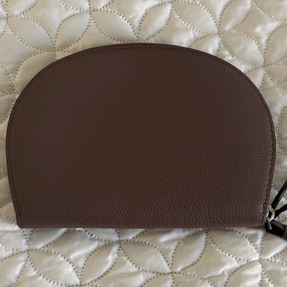 Kate Spade Taupe Wristlet with Stud Accents NWT - Picture 5 of 11